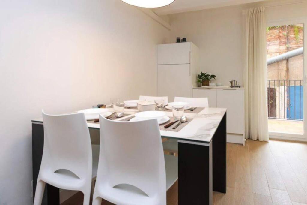 Beautiful And Best Location Apt บาร์เซโลนา ภายนอก รูปภาพ